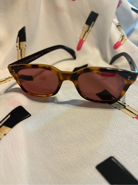 Gucci Accessories - Gucci Women's Tortoiseshell Sunglasses with Brown Lenses NWOT